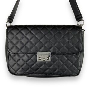 Guess Bag Women’s Purse Black Faux Leather Quilted Luzerne Shoulder‎ NWT